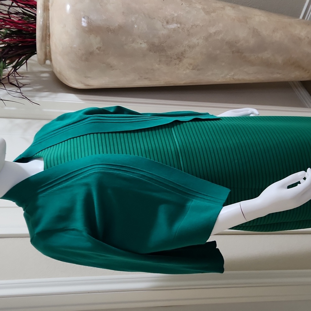 Calvin Klien Green Sleeveless Sheath Dress